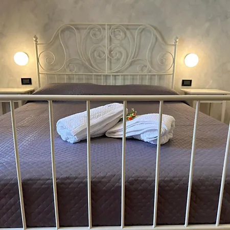 La Papera Sciocca لا سبيتسْيا